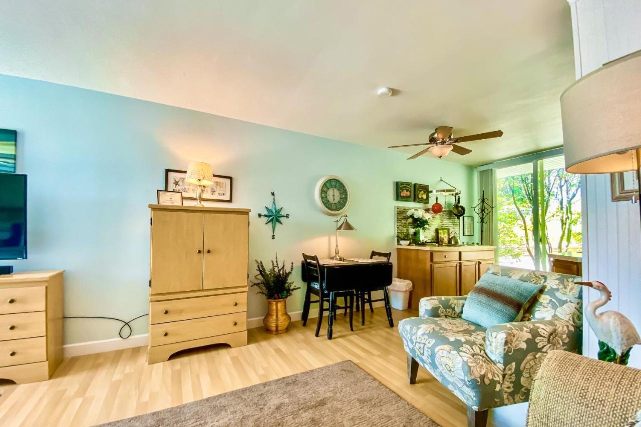 Waterside Suites Saugatuck Luaran gambar